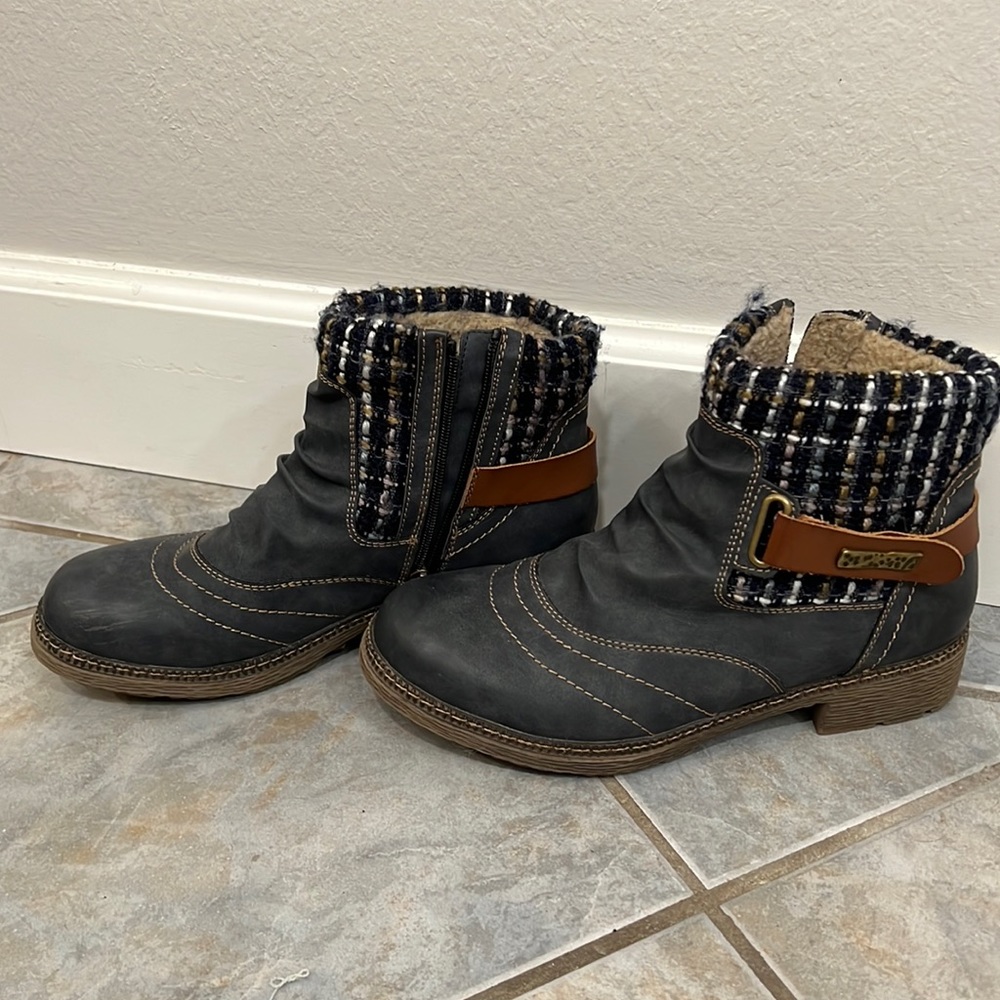 Spring Step short boots sz 10.5